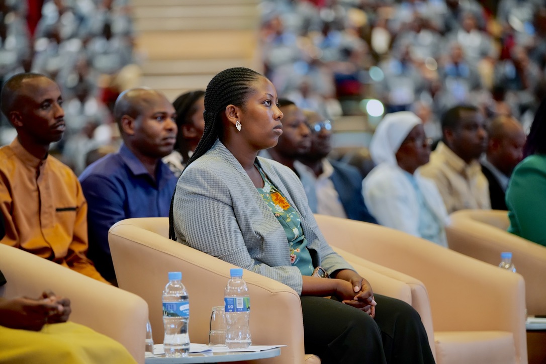 93F74FC8-51C4-40E1-BDFC-96C3BD6E7865_1_105_c